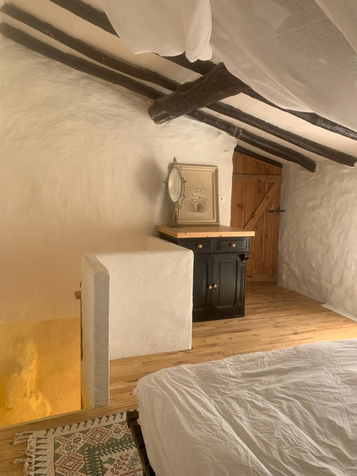 Mas Caraus Apartment Montferrer Bagian luar foto