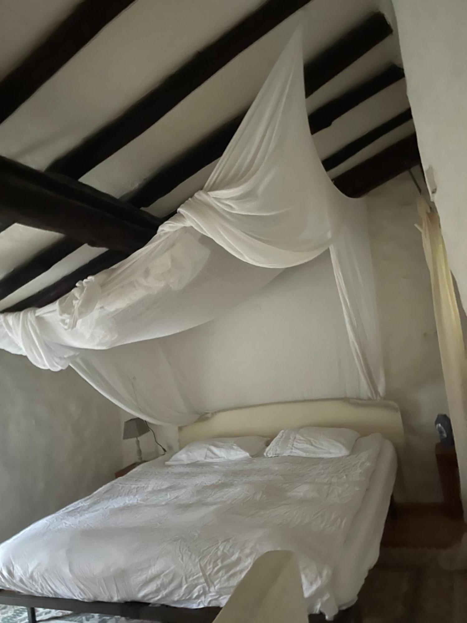Mas Caraus Apartment Montferrer Bagian luar foto